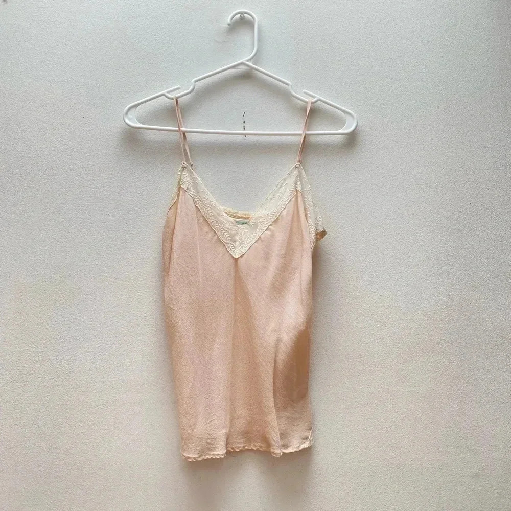 VINTAGE - Y2K Urban Outfitters Kimchi Blue Silk 100% Pastel Pink Lace Trim Tank